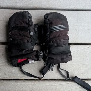 REI kids gloves size medium black with wrist holds